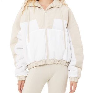 NWT! ALO Yoga sherpa duality reversible jacket